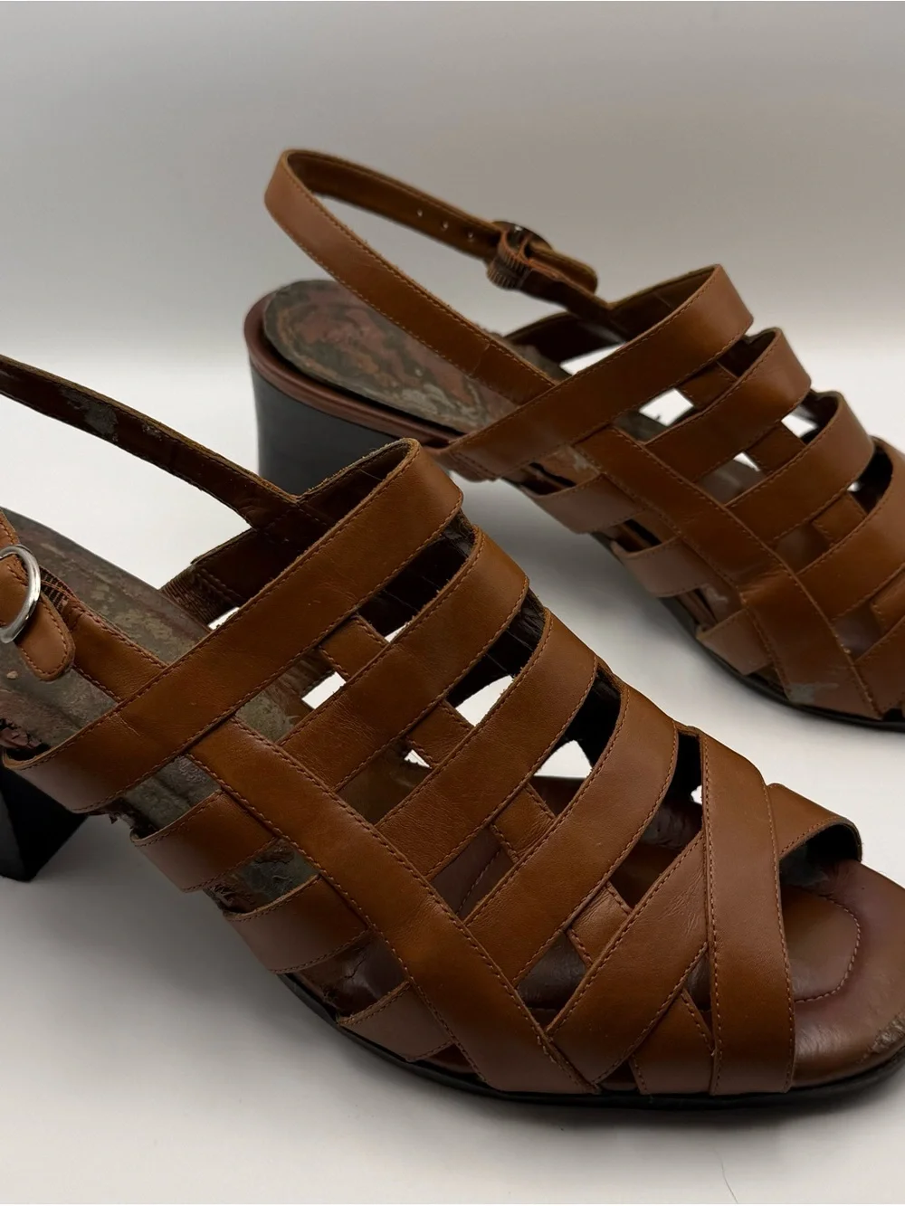 Naturalizer Tan Brown Strappy Slingback Sandals